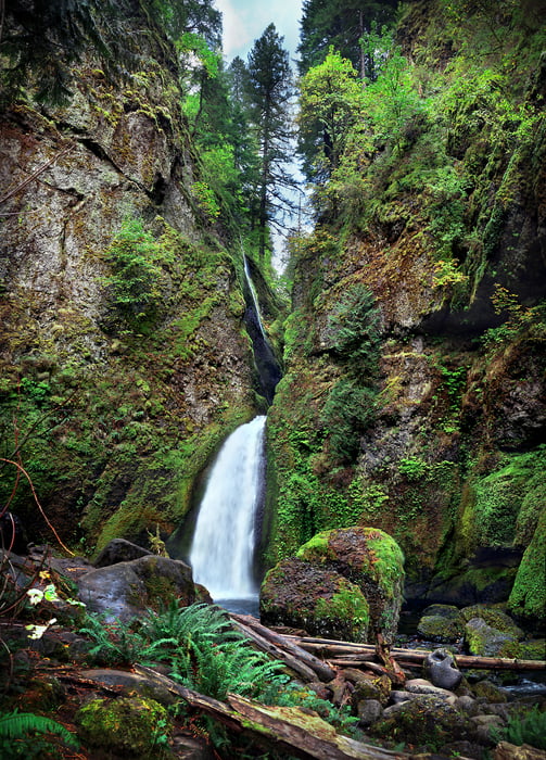 206 megapixels! A very high resolution nature photo of a waterfall in the woods; VAST photo created by Phil Crawshay in Colombia River Gorge, Portland, Oregon, USA.