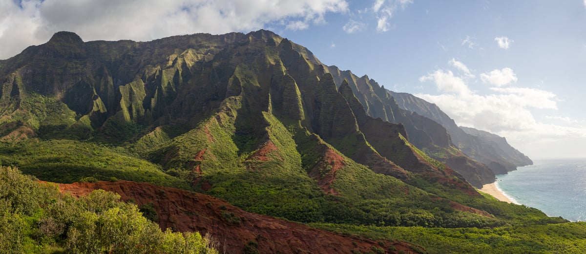 197 megapixels! A very high resolution, large-format VAST photo print of Hawaii
